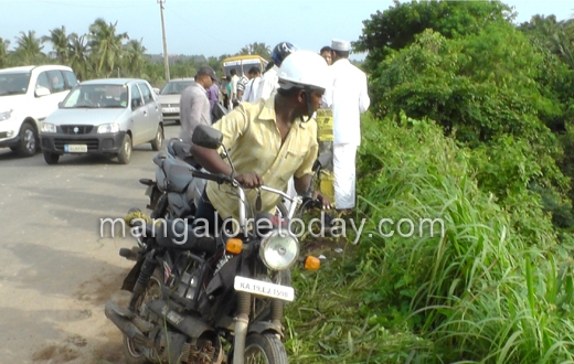 Car Accident near nethravathi bridge
